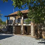 Casa Mira *