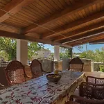 Casa Mira *
