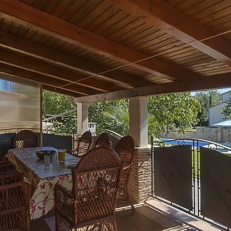 Semesterbostad Casa Mira Vranići