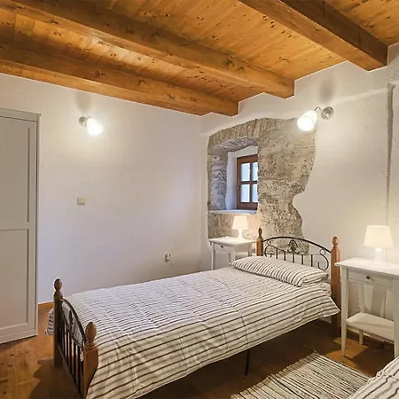 Casa Mira